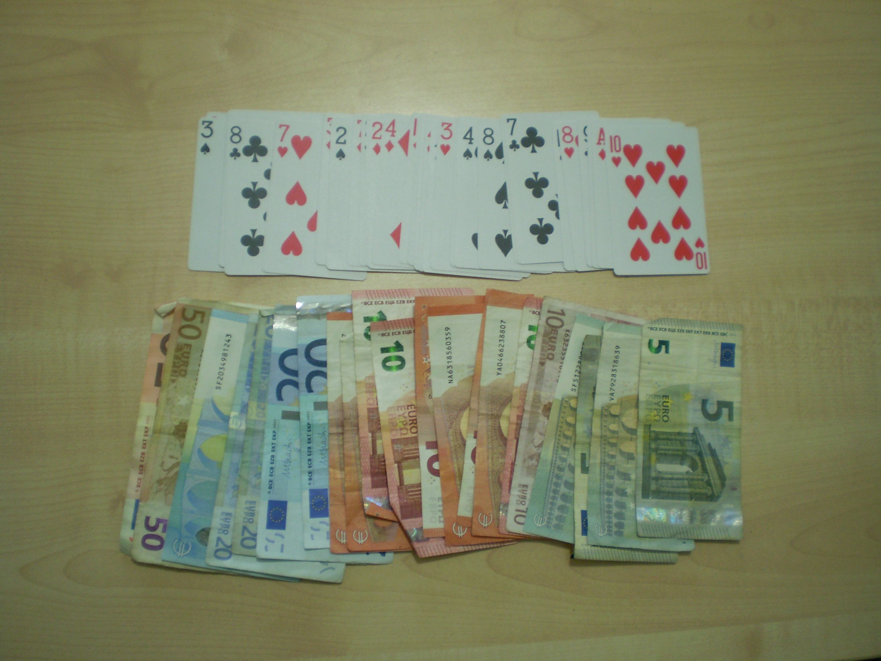 Συνελήφθησαν επτά άτομα για τυχερά παιγνίδια στην Αγιά Λάρισας